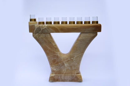 חנוכיה מאבן אלבסטר ורוד