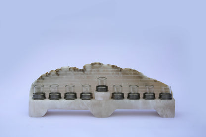 חנוכיה מאבן אלבסטר לבן