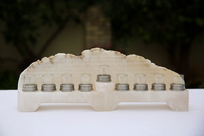 חנוכיה מאבן אלבסטר לבן