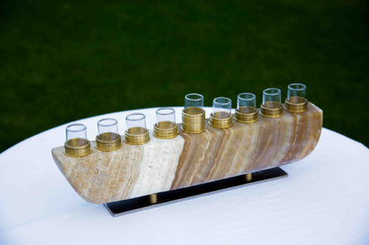 חנוכיה מאבן אוניקס