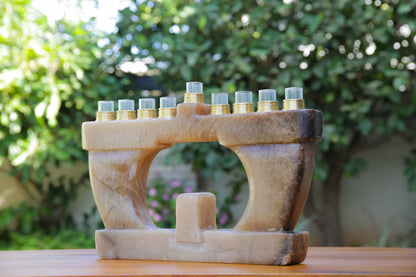 חנוכיה מאבן אלבסט חום